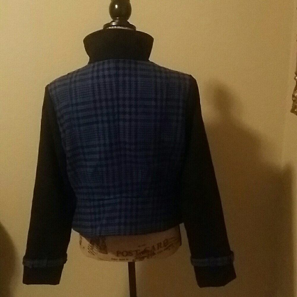 Jacket (New) - Picture 2 of 3
